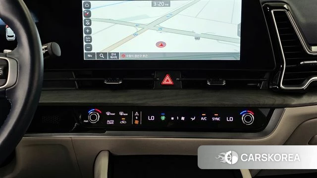 Kia Sportage 5th Generation 2023 Белый из Кореи, фото 5