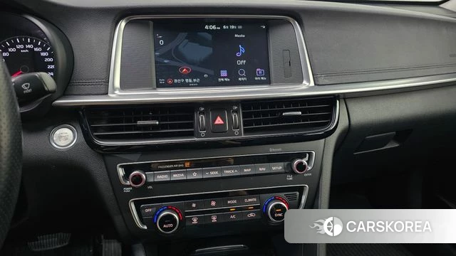 Kia The New K5 2nd generation 2018 Белый из Кореи, фото 5