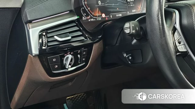 BMW 6 Series GT (G32) 2019 Коричневый из Кореи, фото 5