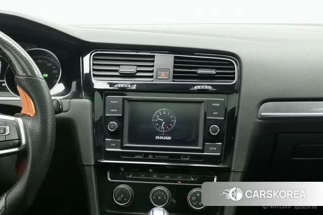 Volkswagen Golf 2018 Белый из Китая, фото 5