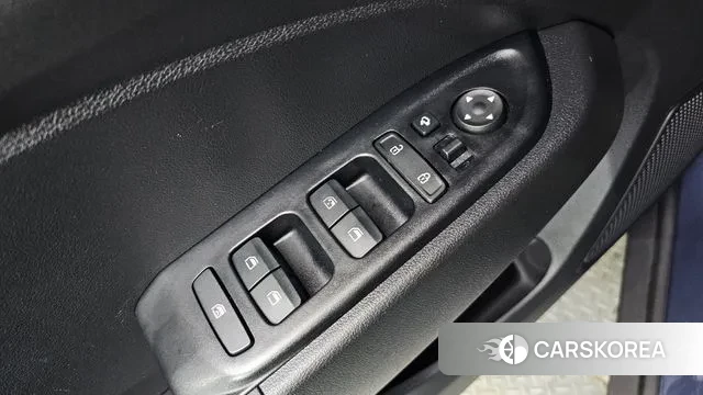 Hyundai Venue 2019 Синий из Кореи, фото 5