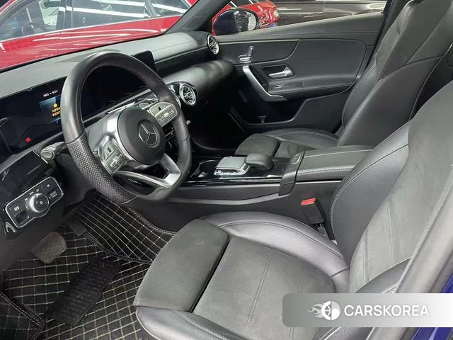 Mercedes-Benz Class A 2021 Синий из Китая, фото 5