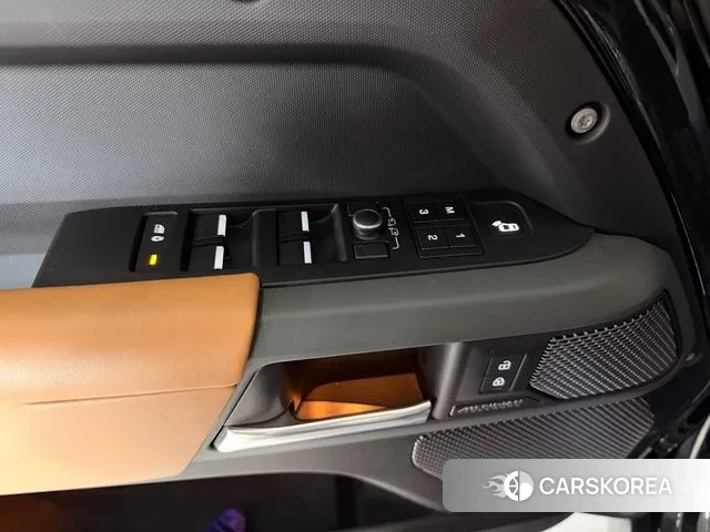 Land Rover Defender (L663) 2022 Черный из Кореи, фото 5