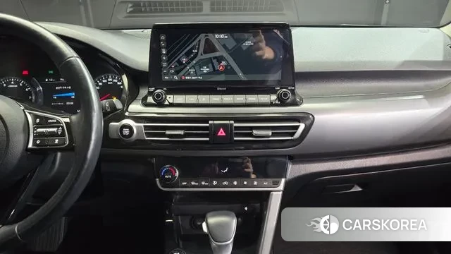 Kia Seltos 2022 Серебряный из Кореи, фото 5