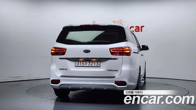 Kia The New Carnival 2018 Белый из Кореи, фото 5