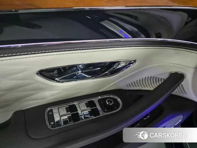 Bentley Flying Spur 3rd Generation 2023 Темно-зеленый из Кореи, фото 5