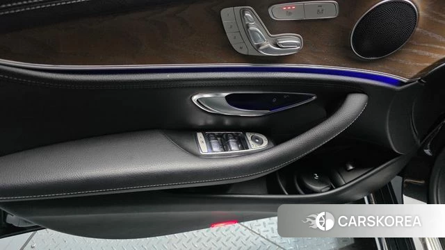 Mercedes-Benz E-Class W213 2019 Черный из Кореи, фото 5