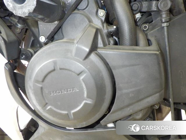 Проданный Honda CBR400R id 4184286 из Японии, фото 4