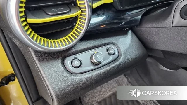 Chevrolet (GM Daewoo) Trax Crossover 2023 Желтый из Кореи, фото 5