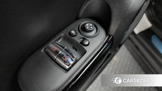 Mini Cooper S 2023 Белый из Кореи, фото 5