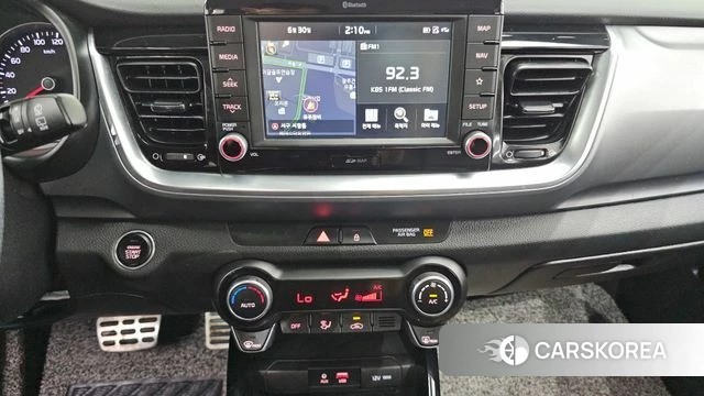 Kia Stonic 2018 Белый из Кореи, фото 5