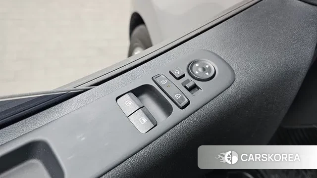 Hyundai Staria 2025 Серебристо-серый из Кореи, фото 5