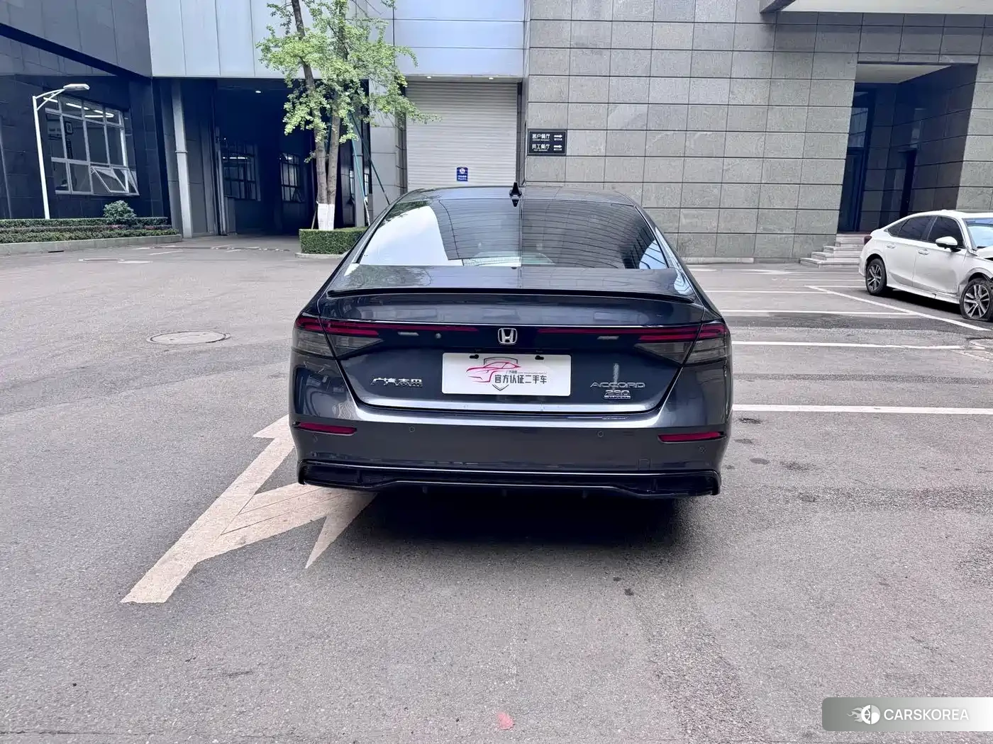 Honda Accord 2023 Silver/gray из Китая, фото 5