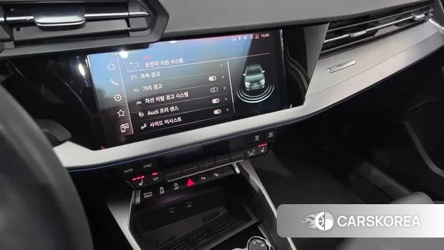 Audi A3 (8Y) 2023 Белый из Кореи, фото 5