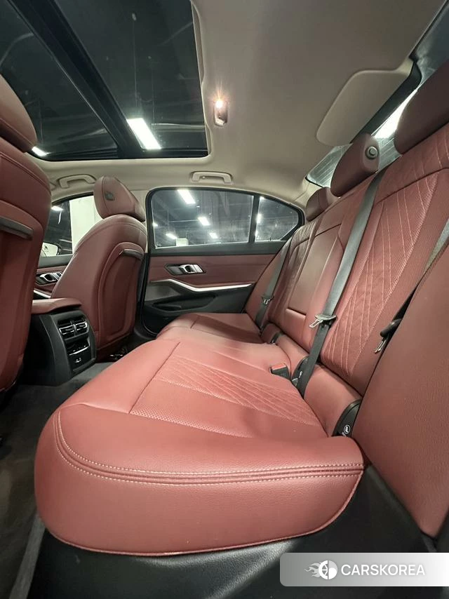 BMW 3 series 2023 Белый из Китая, фото 5