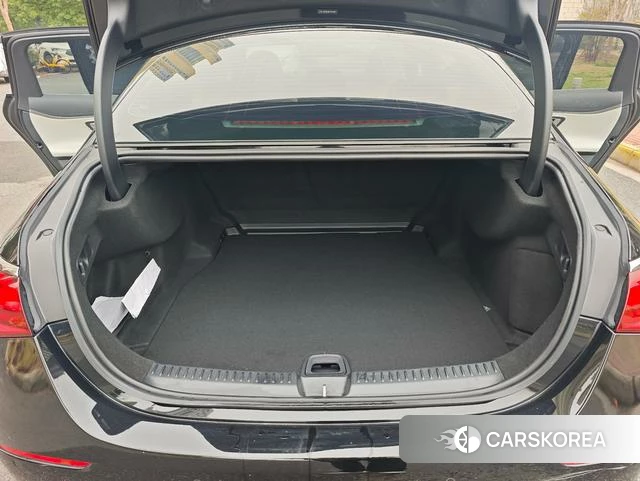 Mercedes-Benz E-class 2024 Черный из Китая, фото 5