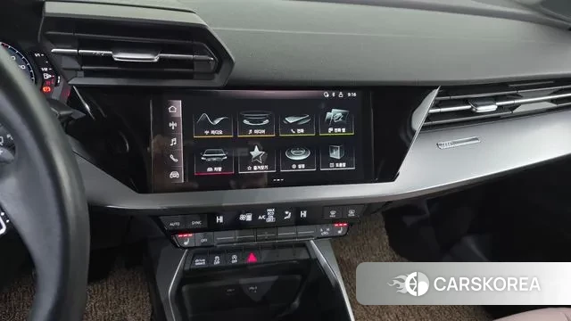 Audi A3 (8Y) 2023 Белый из Кореи, фото 5