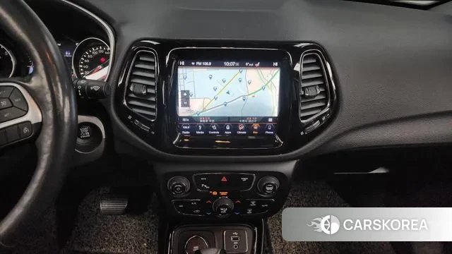 Jeep Compass 2nd Generation 2018 Серый из Кореи, фото 5