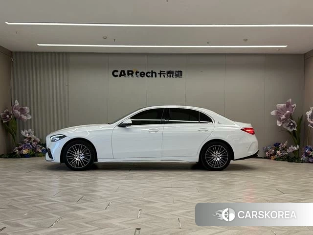 Mercedes-Benz Class C 2023 Белый из Китая, фото 5