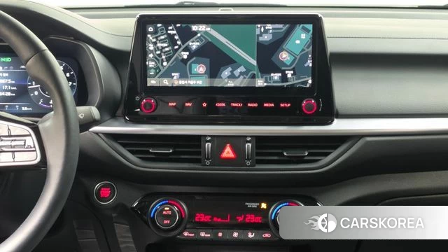 Kia The New K3 2nd generation 2024 Белый из Кореи, фото 5