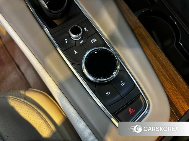 Cadillac Escalade 5th Generation 2021 Белый из Кореи, фото 5