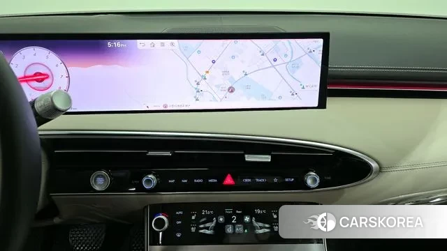 Genesis GV70 2025 Белый из Кореи, фото 5