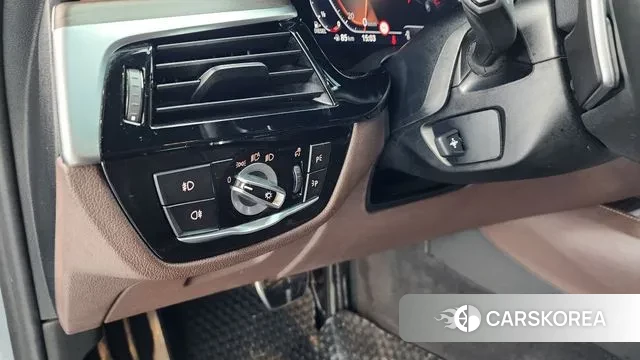 BMW 5 Series (G30) 2020 Серый из Кореи, фото 5