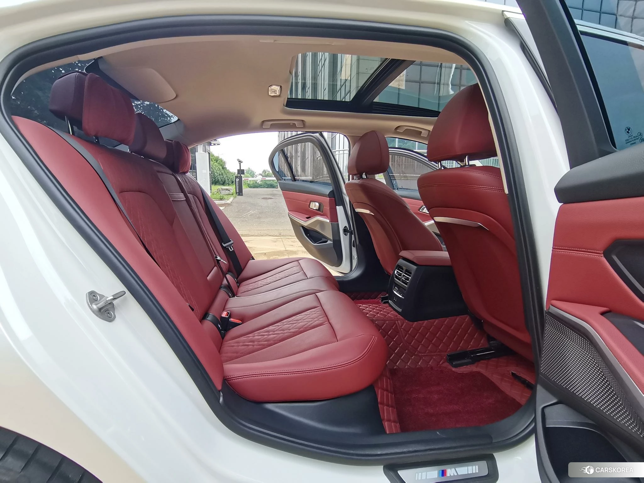 BMW 3 series 2022 Белый из Китая, фото 5