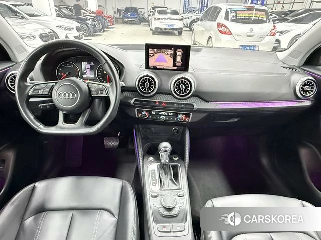Audi Q2L 2022 Серебристо-серый из Китая, фото 5
