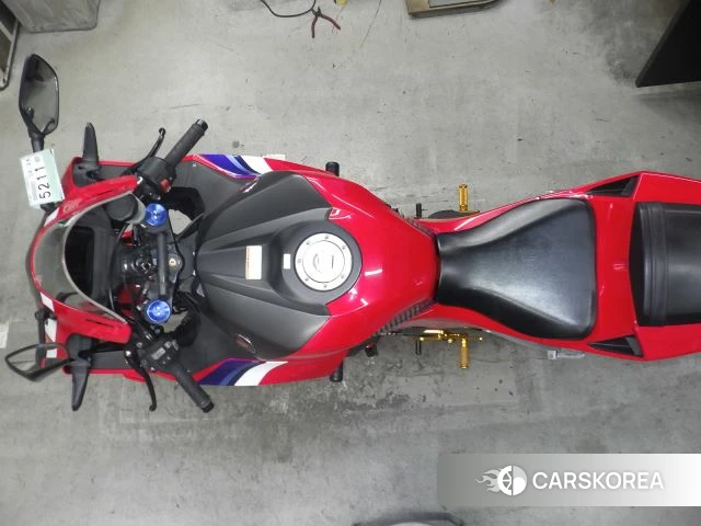 Проданный Honda CBR600RR id 4184736 из Японии, фото 2