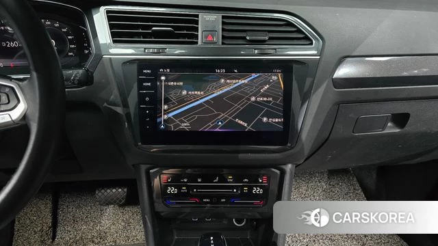 Volkswagen Tiguan second Generation 2022 Белый из Кореи, фото 5