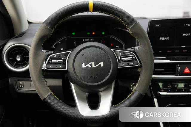 Kia K3 2021 Белый из Китая, фото 5