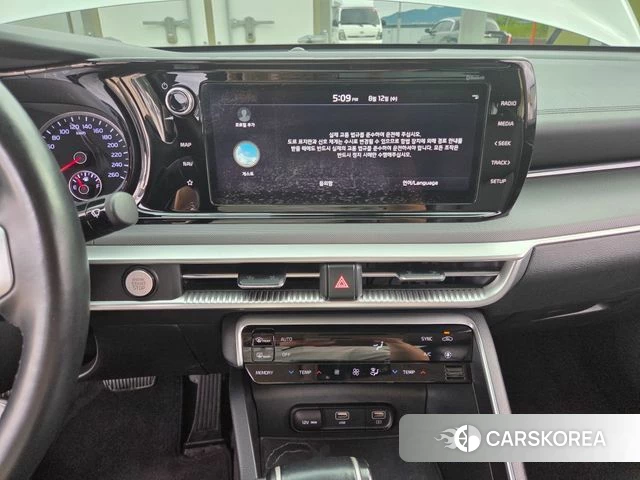 Kia K5 3rd generation 2022 Жемчужный цвет из Кореи, фото 5