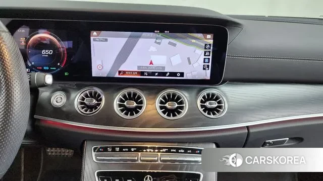 Mercedes-Benz E-Class W213 2022 Белый из Кореи, фото 5