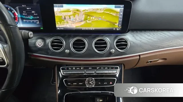 Mercedes-Benz E-Class W213 2019 Синий из Кореи, фото 5