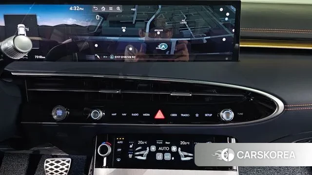 Genesis GV70 2024 Белый из Кореи, фото 5