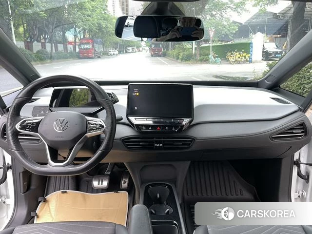 Volkswagen ID.3 2024 Серебристо-серый из Китая, фото 5