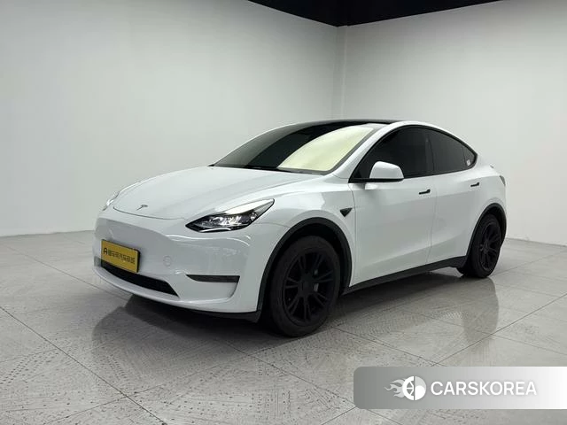 Tesla Model Y 2024 Белый из Китая, фото 5