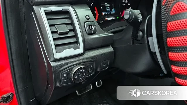 Ford Ranger 3rd Generation 2021 Красный из Кореи, фото 5