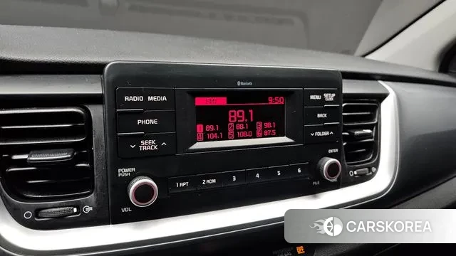 Kia Stonic 2019 Белый из Кореи, фото 5