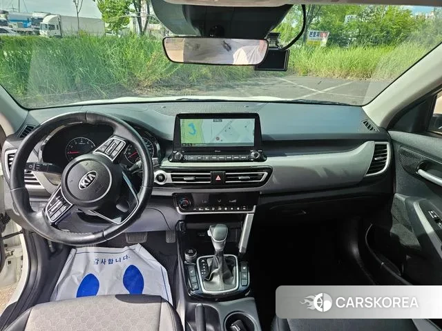 Kia Seltos 2021 Белый из Кореи, фото 5