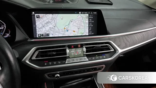 BMW X7 (G07) 2021 Песочный из Кореи, фото 5