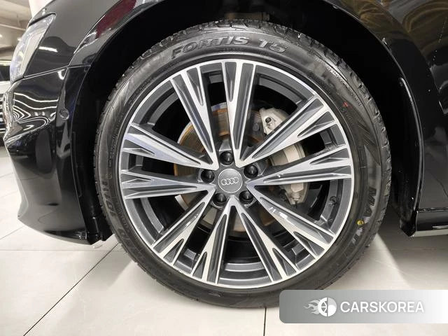 Audi A6L 2021 Черный из Китая, фото 5