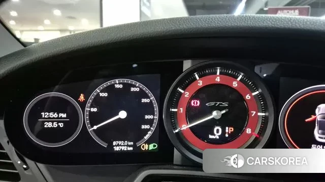 Porsche 911(992) 2023 Серебряный из Кореи, фото 5