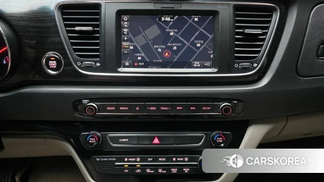 Kia The New Carnival 2018 Серебряный из Кореи, фото 5