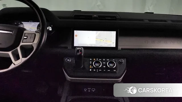 Land Rover Defender (L663) 2020 Серебристо-серый из Кореи, фото 5