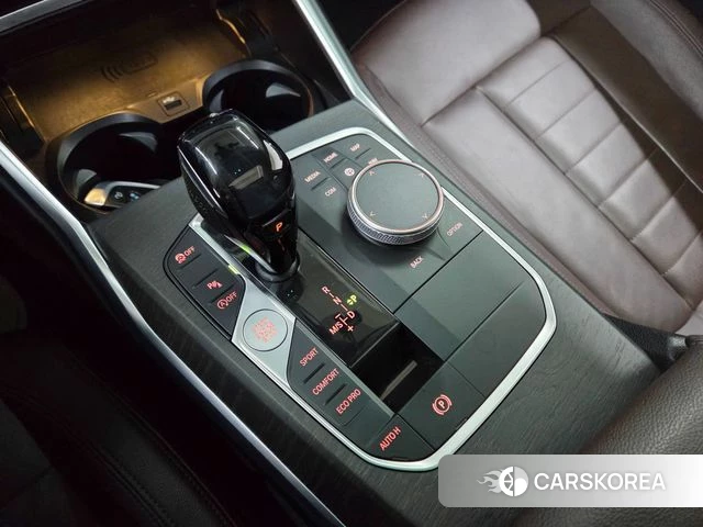 BMW 3 Series (G20) 2019 Белый из Кореи, фото 5