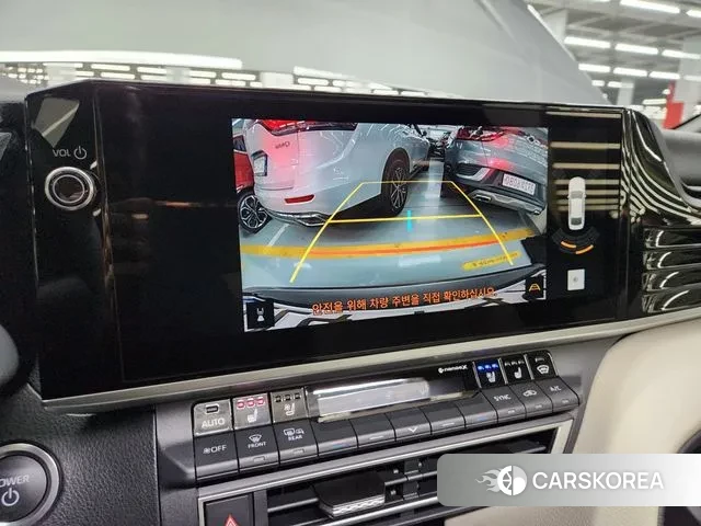 Toyota Camry (XV80) 2025 Серый из Кореи, фото 5