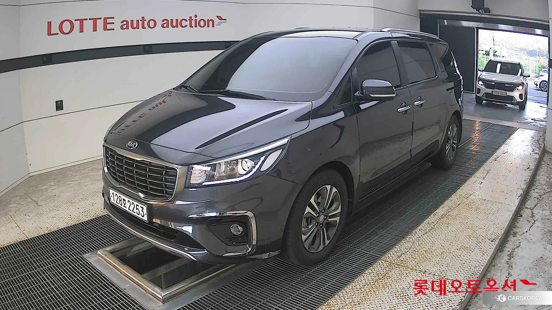 Kia Carnival 2019 Gray из Кореи, фото 5