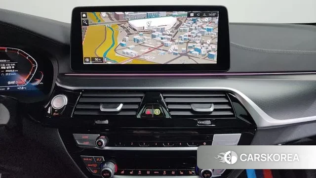 BMW 5 Series (G30) 2023 Черный из Кореи, фото 5